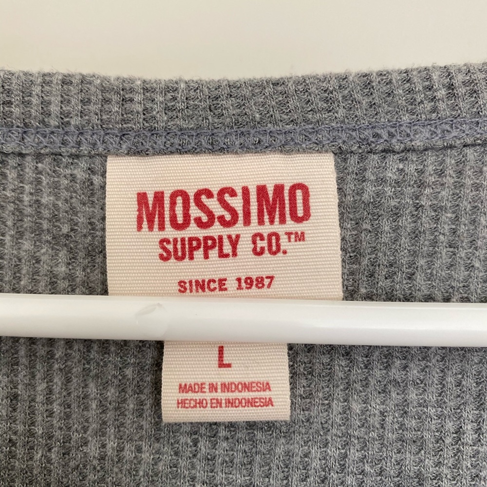 Target long sleeve - Picture 2 of 2